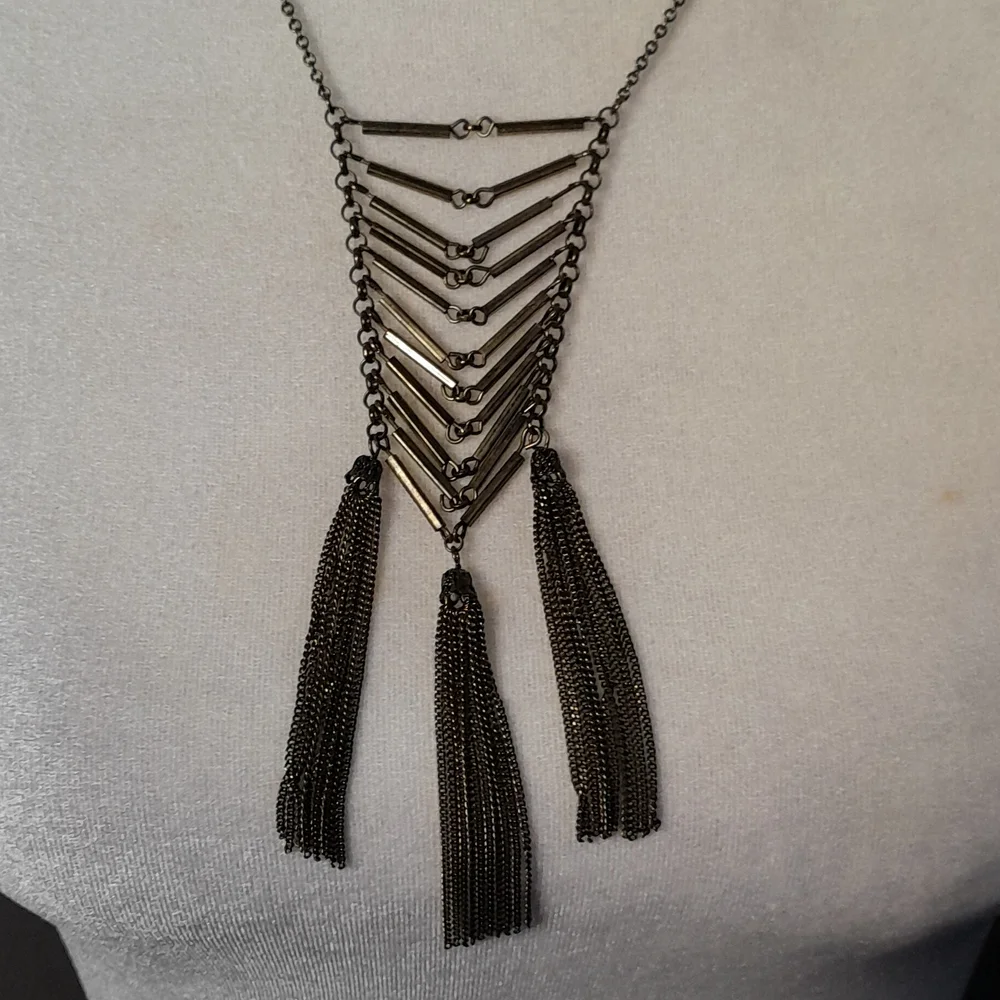 Bronze Tassel Necklace 32 Inches 🌹9